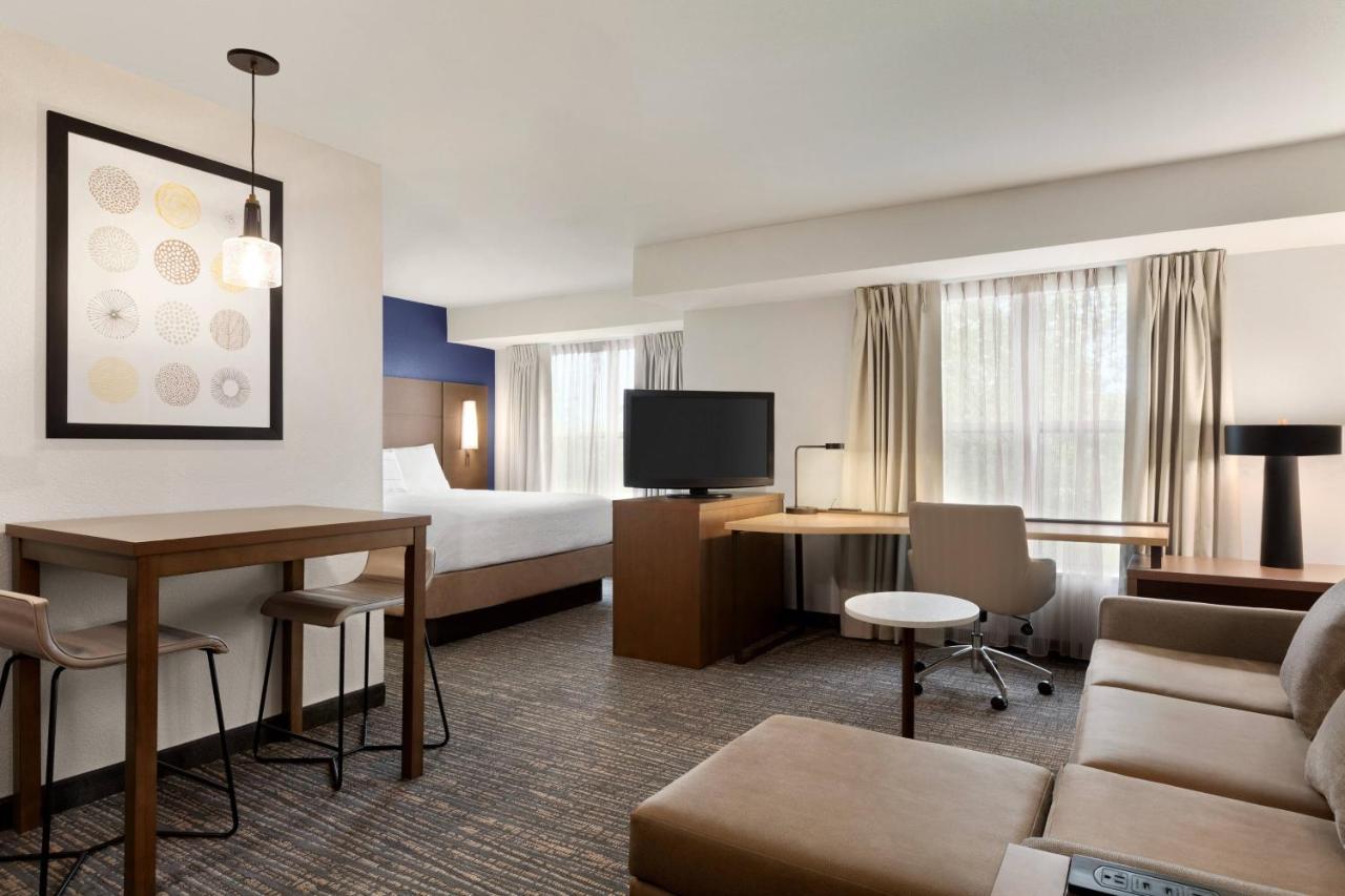 By Marriott Hotel 3*
