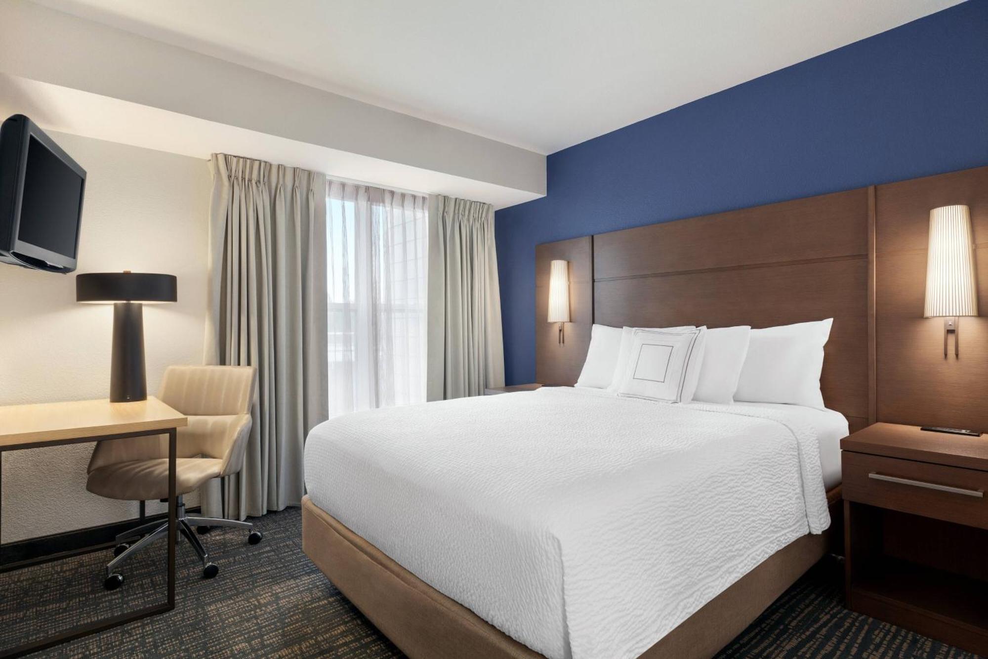 Hotel By Marriott 3*
